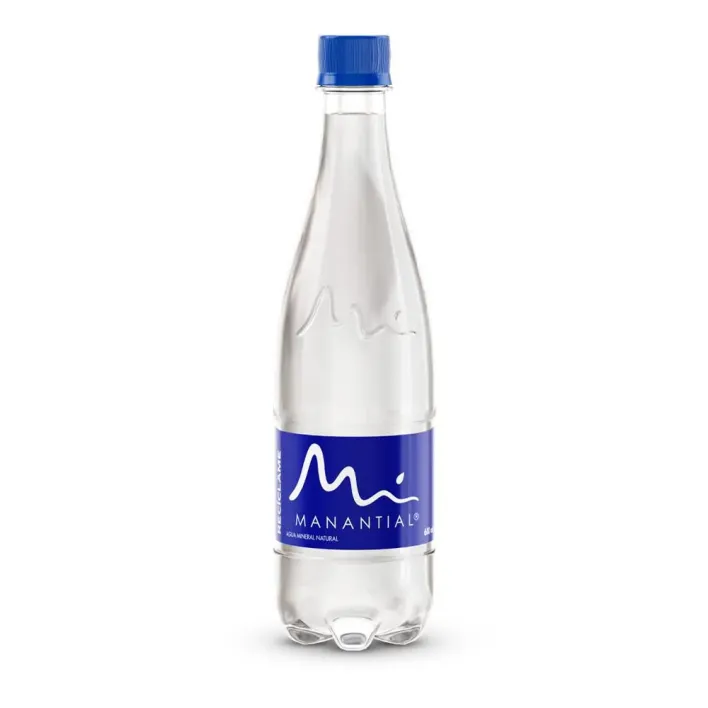 Agua sin gas en botella plástica (600 ml)