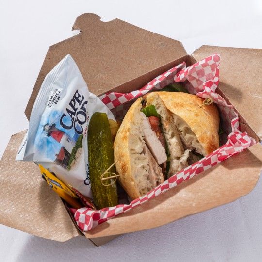 Grilled Chicken Sandwich Boxed Meal (M)