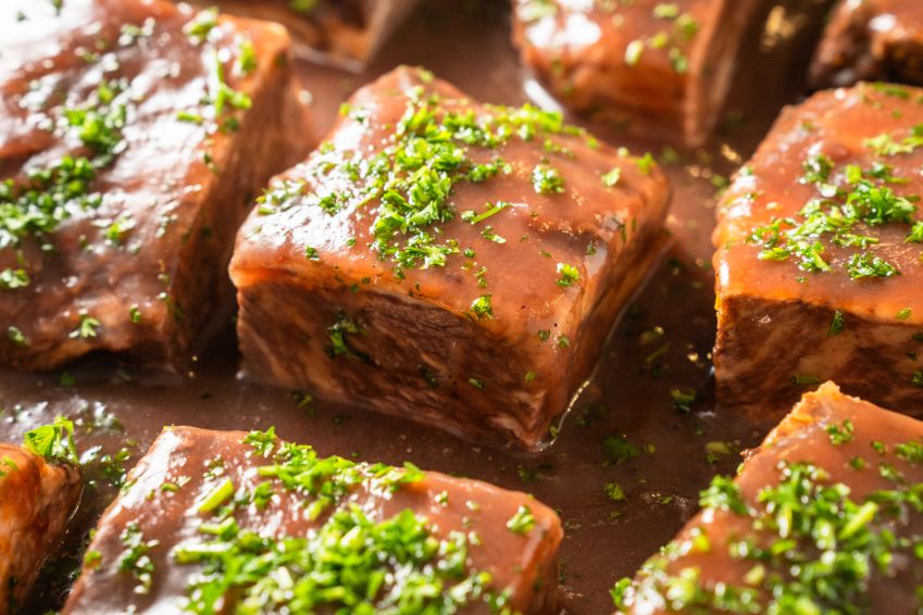 Braised Boneless Beef Short Ribs (M)