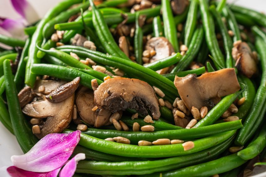 Wild Mushroom & Green Bean Salad (P)