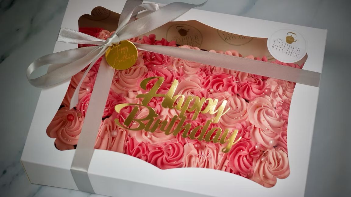 Vanilla Bean Sponge Party Traybake