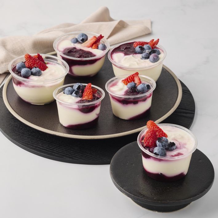 Greek Yoghurt w Berry Compote