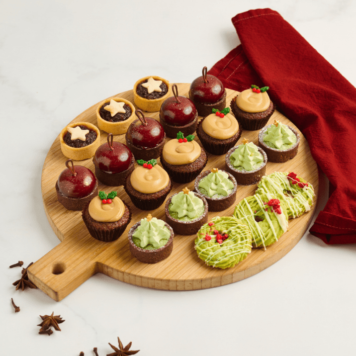 Christmas Sweet Treats (3 per serve)