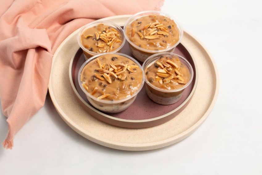 Butterscotch & Almond Overnight Oats