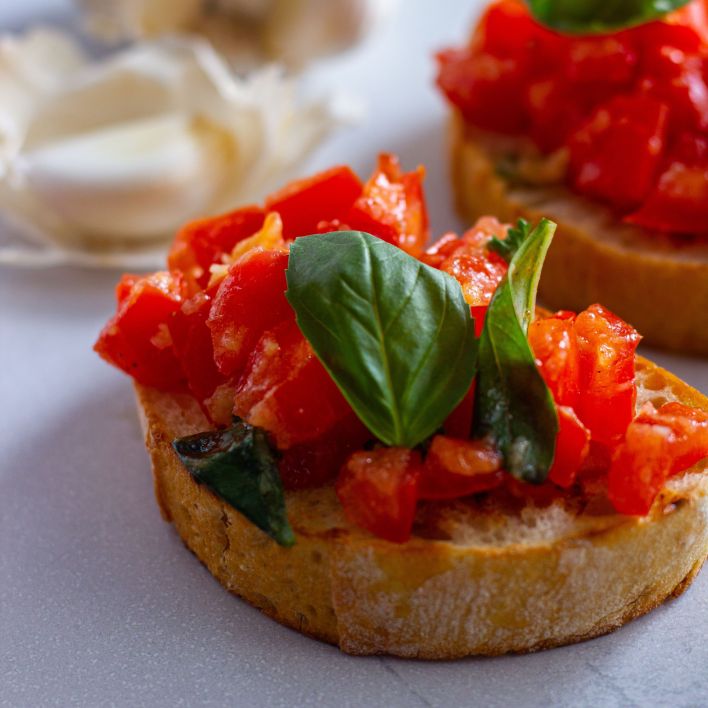 tomato, basil and garlic bruschetta