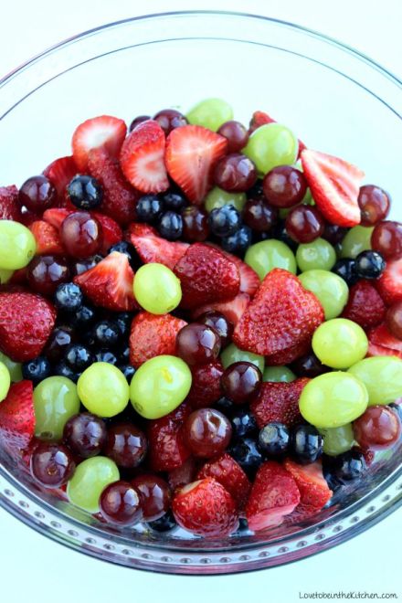 FRESH FRUIT SALAD