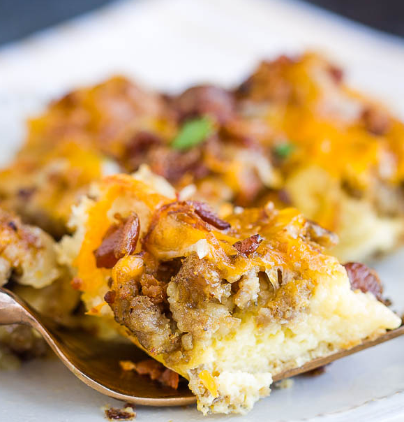BREAKFAST CASSEROLE