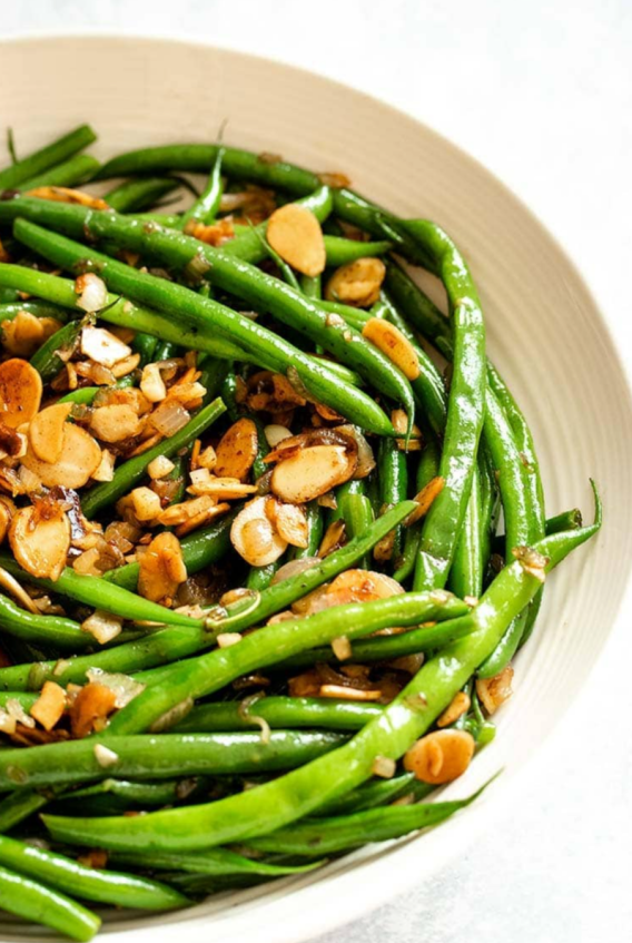 GREEN BEANS ALMONDINE - PAN