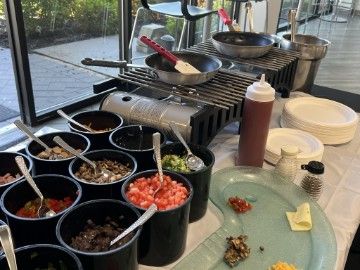 Hot Breakfast With Omelet Station - Minimum 20 ppl 