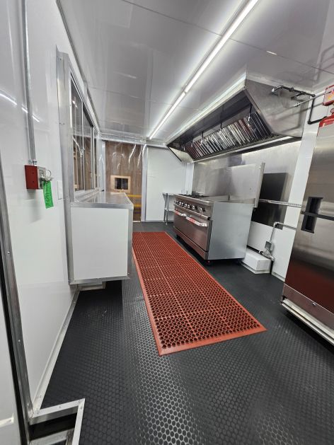 Concession Trailer View 02