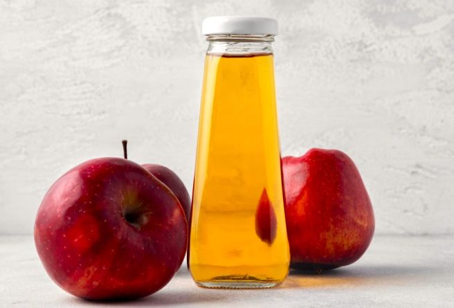 Freshly Pressed Apple Juice
