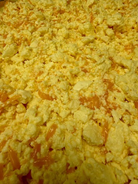 Scrambled Eggs with Cheddar Cheese