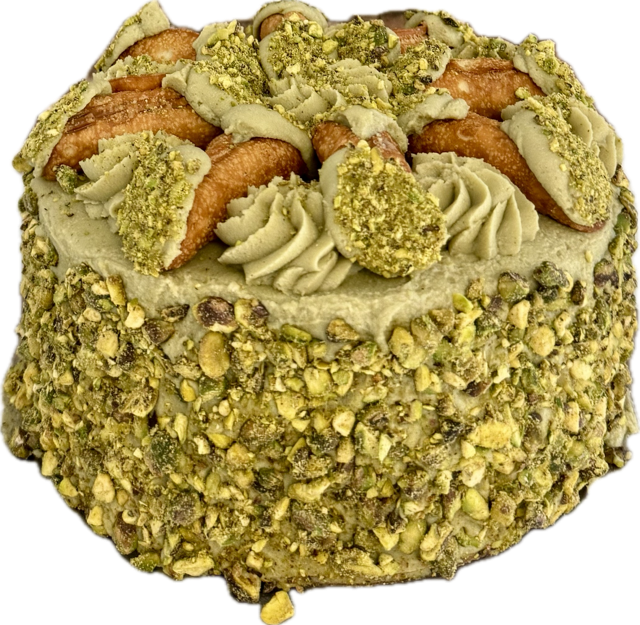 Pistachio Cannoli Cake