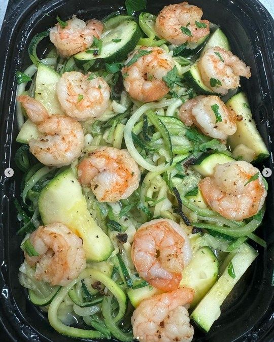 Linguine with Shrimp & Zucchini Noodles (20oz)