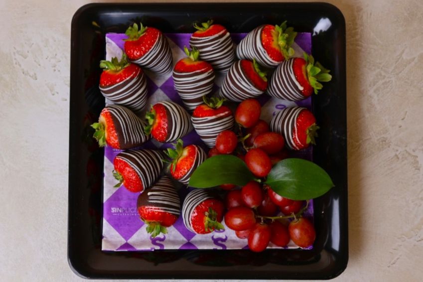 Jumbo Chocolate Covered Strawberries - A La Carte
