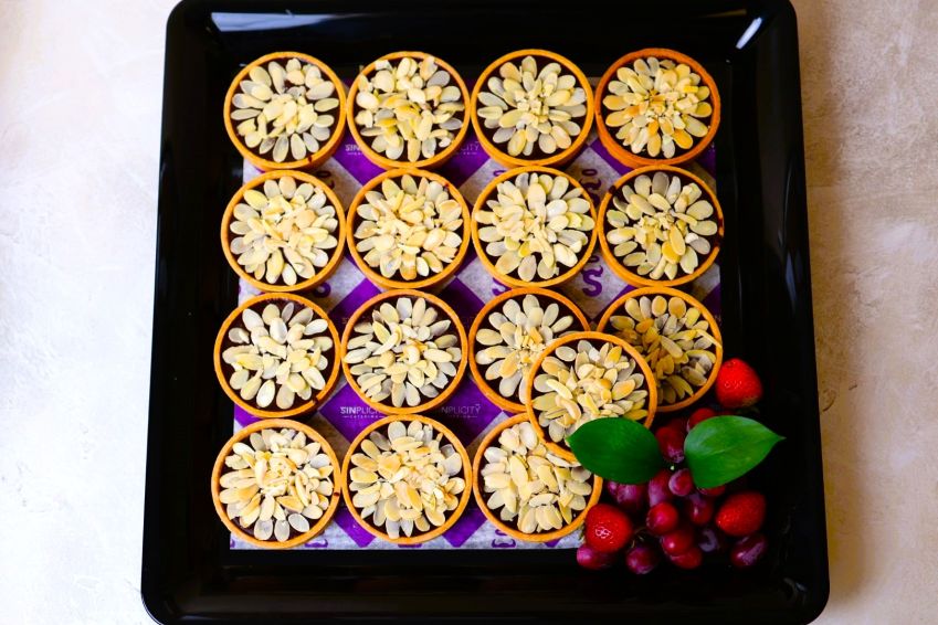 Espresso Ganache with Almonds Tart