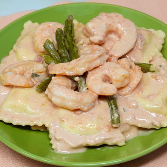 Ravioli with Shrimp & Asparagus in Blush Sauce